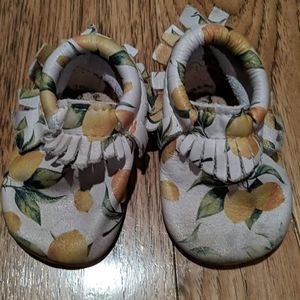 Freshly Picked 3 moccasins lemons